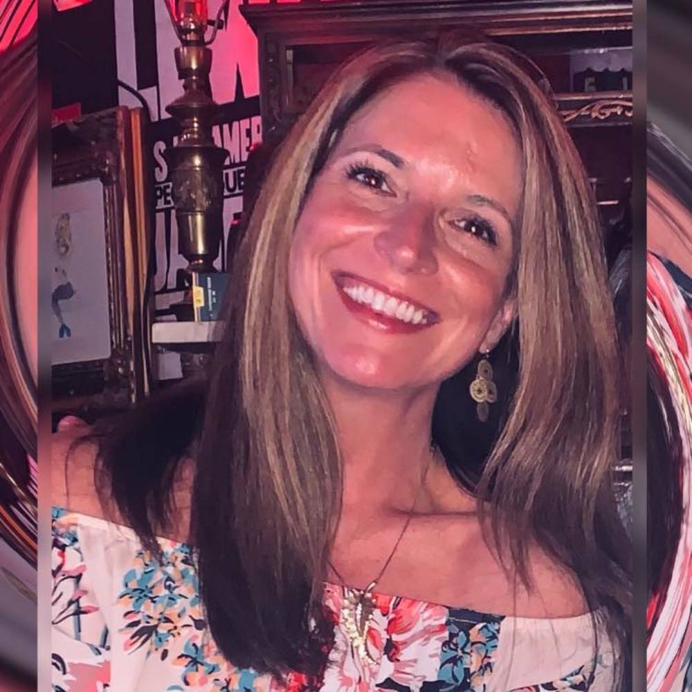 Meet your Posher, Delia